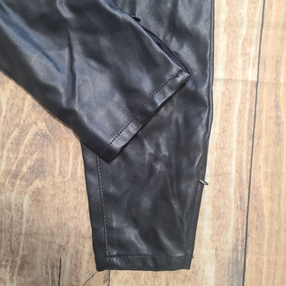 Blank nyc faux leather pull on pants - Picture 6 of 9